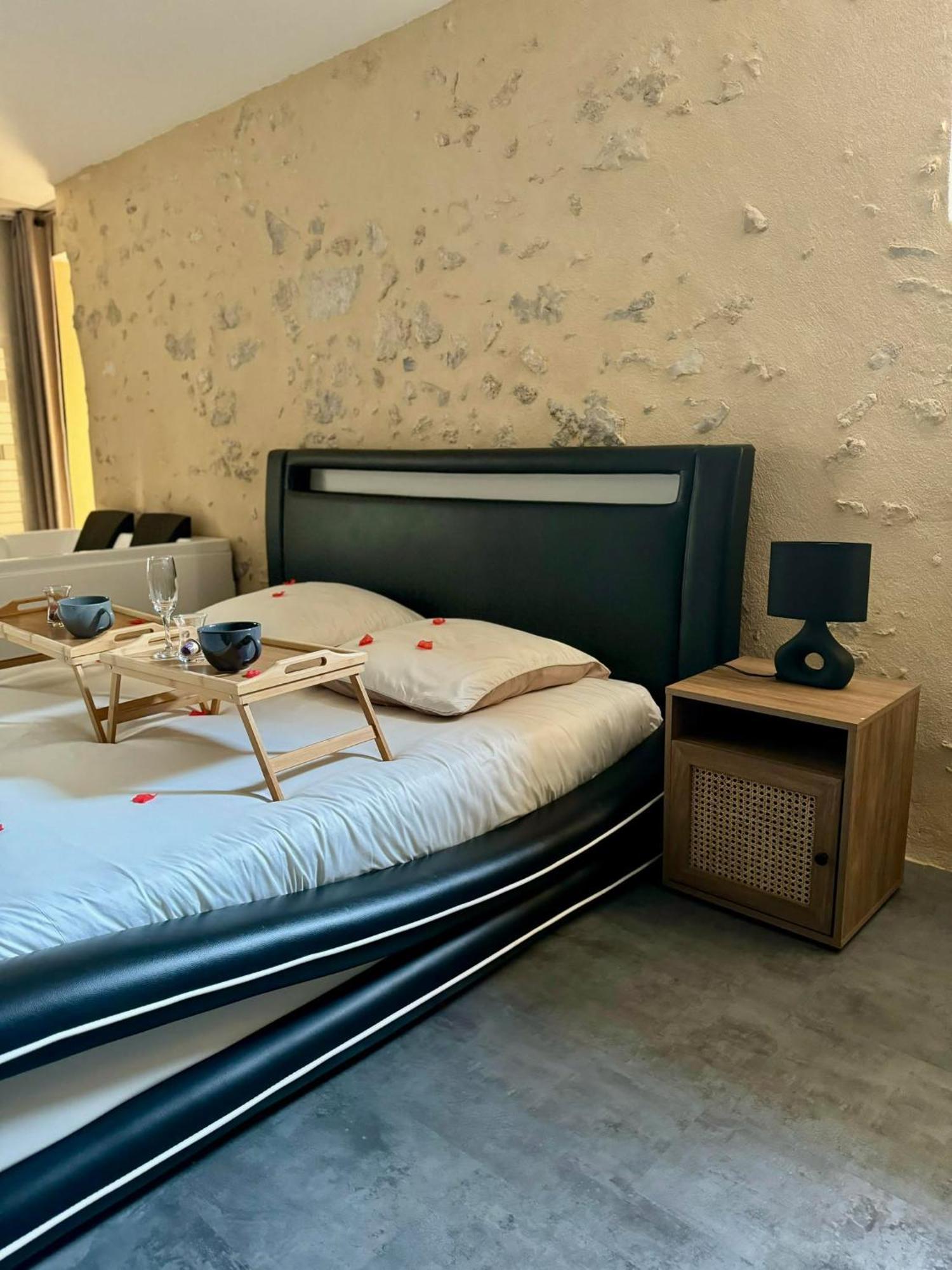 Love Queen Spa Detente Blois Bagian luar foto